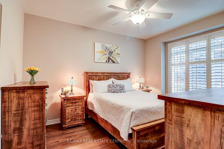 Photo 16 at 3 Alamode Road, Wellington, Brampton