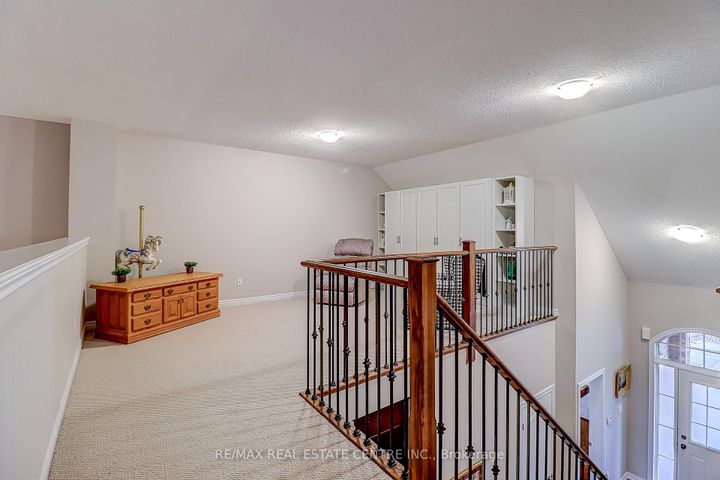 Photo 22 at 3 Alamode Road, Wellington, Brampton