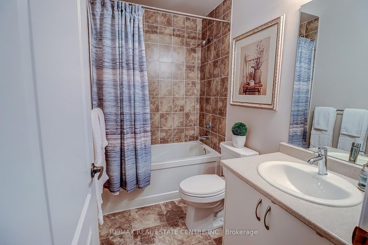 Photo 28 at 3 Alamode Road, Wellington, Brampton