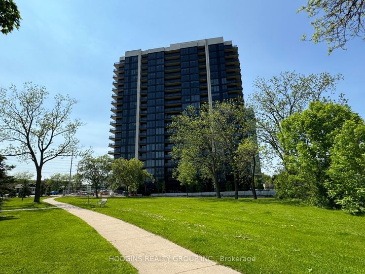 Photo 2 at 1714 - 1035 Southdown Road, Clarkson, Mississauga