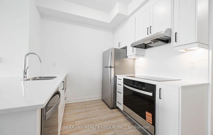 Photo 6 at 1714 - 1035 Southdown Road, Clarkson, Mississauga