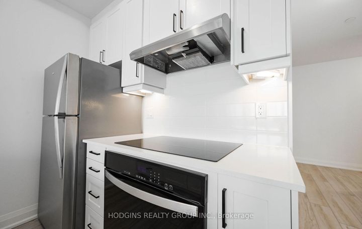 Photo 7 at 1714 - 1035 Southdown Road, Clarkson, Mississauga