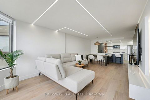 Photo 3 at 712 - 7420 Bathurst Street, Brownridge, Vaughan