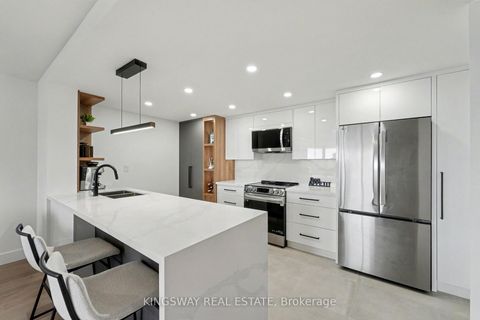 Photo 7 at 712 - 7420 Bathurst Street, Brownridge, Vaughan