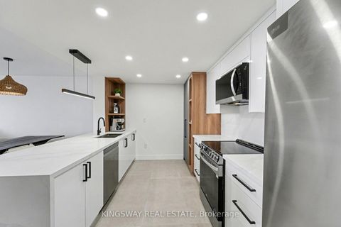 Photo 9 at 712 - 7420 Bathurst Street, Brownridge, Vaughan