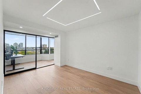 Photo 16 at 712 - 7420 Bathurst Street, Brownridge, Vaughan