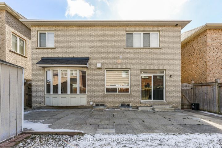 Photo 4 at 428 Father Tobin Road, Wellington, Brampton