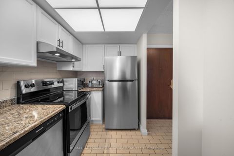 Photo 11 at 303 - 1200 Don Mills Road, Don Mills, Toronto