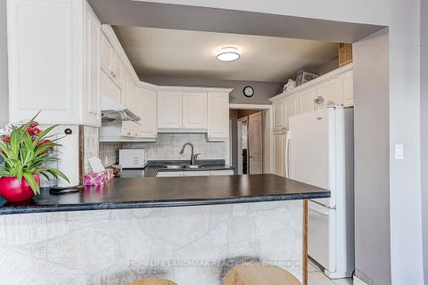 Photo 13 at 1281 Davenport Road, Junction, Toronto