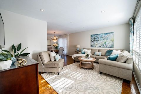 Photo 7 at 36 Midcroft Drive, Malvern West, Toronto