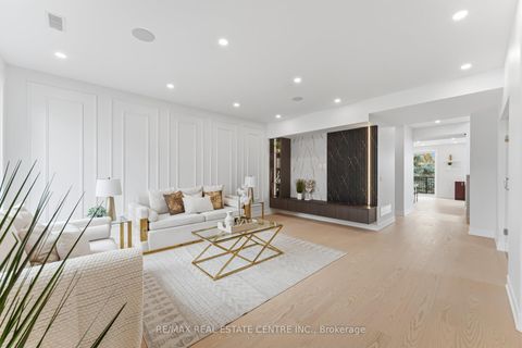 Photo 5 at 11 Bentley Drive, Queensway, Toronto