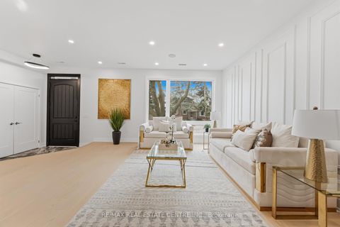 Photo 6 at 11 Bentley Drive, Queensway, Toronto