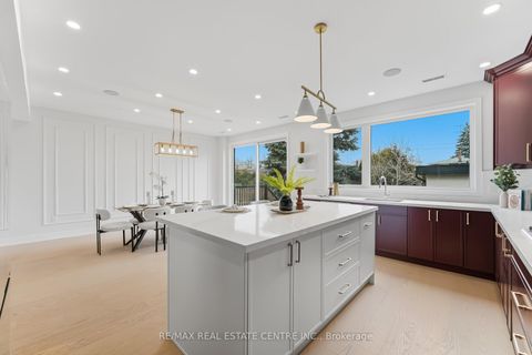 Photo 12 at 11 Bentley Drive, Queensway, Toronto