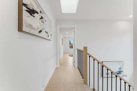 Photo 18 at 11 Bentley Drive, Queensway, Toronto