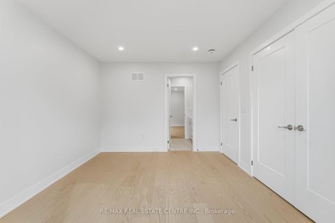 Photo 31 at 11 Bentley Drive, Queensway, Toronto