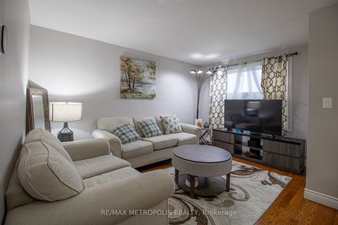 Photo 3 at 1098 Cedar Street, Lakeview, Oshawa