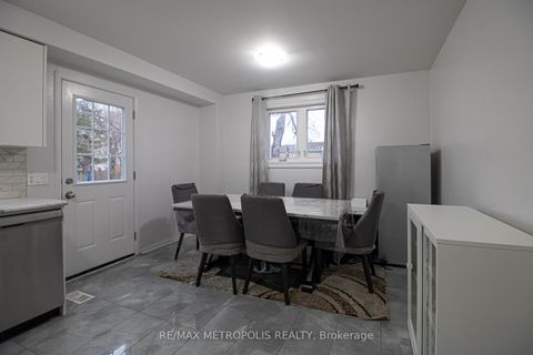 Photo 8 at 1098 Cedar Street, Lakeview, Oshawa