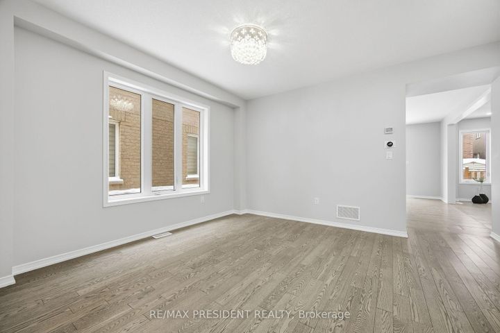 Photo 4 at 584 Remembrance Road, Northwest Brampton, Brampton