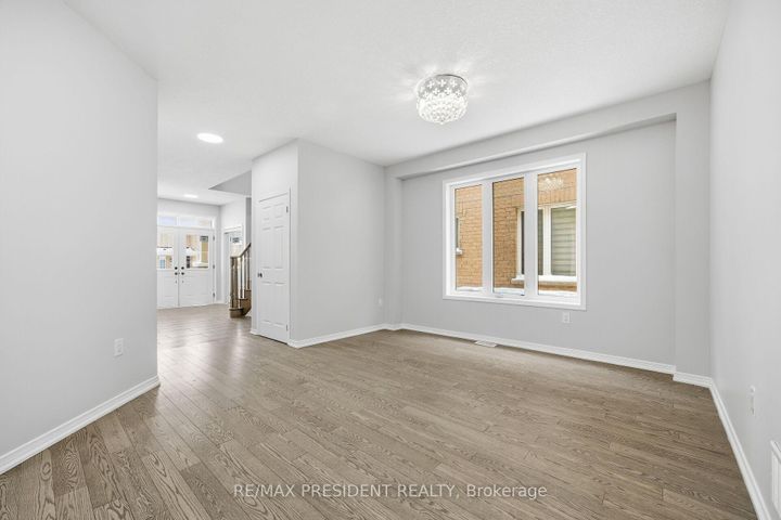 Photo 5 at 584 Remembrance Road, Northwest Brampton, Brampton