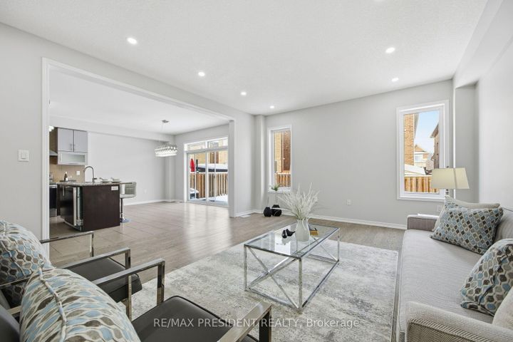 Photo 10 at 584 Remembrance Road, Northwest Brampton, Brampton