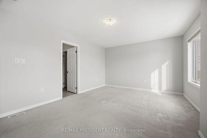 Photo 26 at 584 Remembrance Road, Northwest Brampton, Brampton