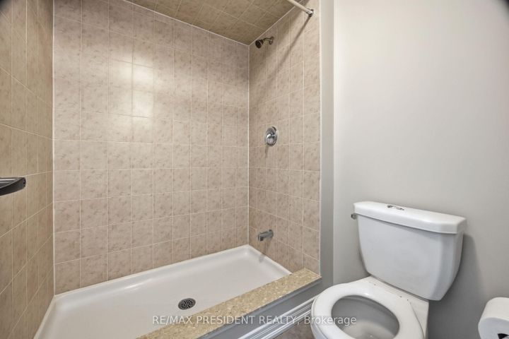 Photo 28 at 584 Remembrance Road, Northwest Brampton, Brampton