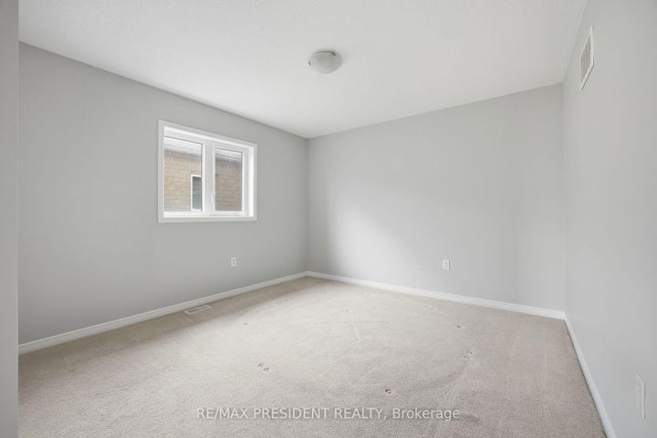 Photo 33 at 584 Remembrance Road, Northwest Brampton, Brampton