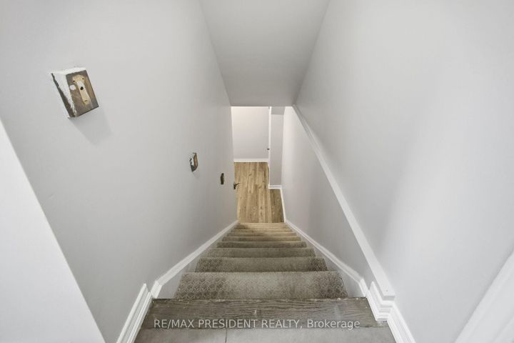 Photo 39 at 584 Remembrance Road, Northwest Brampton, Brampton