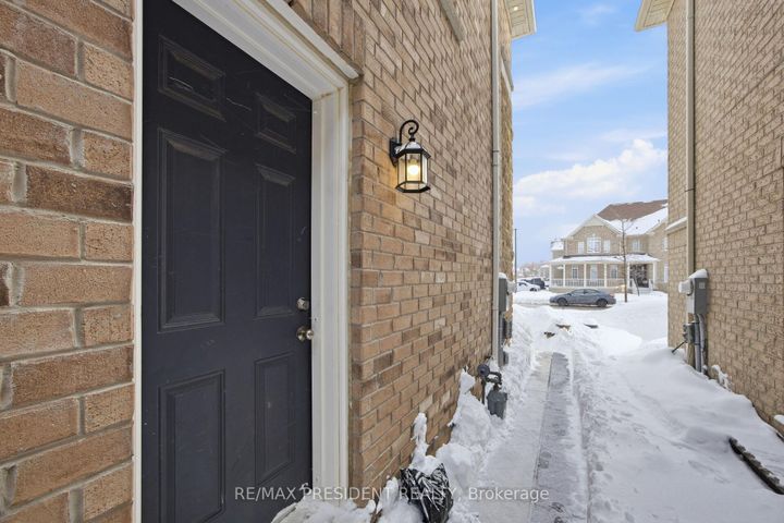 Photo 48 at 584 Remembrance Road, Northwest Brampton, Brampton