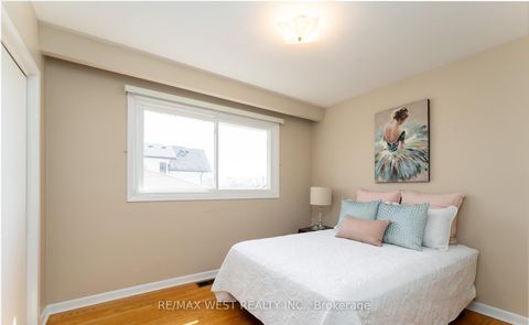Photo 10 at 28 Braywin Drive N, The Westway, Toronto