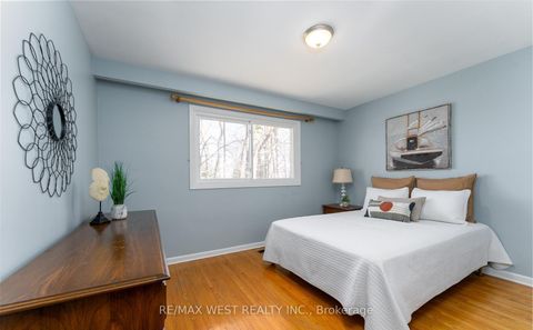 Photo 11 at 28 Braywin Drive N, The Westway, Toronto