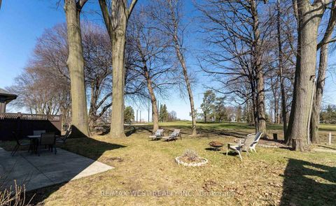 Photo 23 at 28 Braywin Drive N, The Westway, Toronto