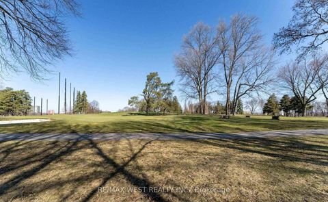 Photo 24 at 28 Braywin Drive N, The Westway, Toronto