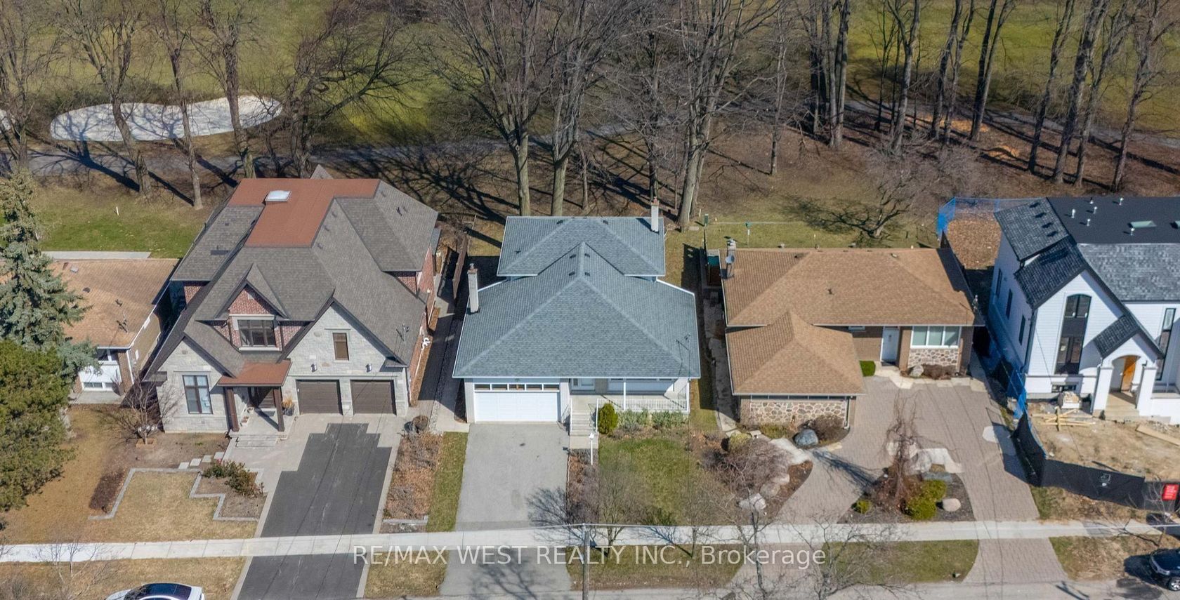 28 Braywin Drive N, The Westway, Toronto photo 8