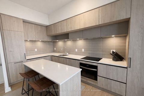 Photo 4 at 714 - 5 Steckley House Lane, Rural Richmond Hill, Richmond Hill