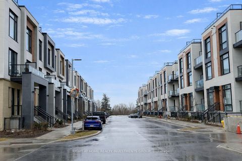 Photo 17 at 714 - 5 Steckley House Lane, Rural Richmond Hill, Richmond Hill