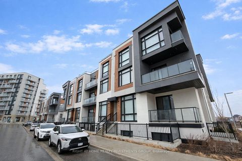 Photo 18 at 714 - 5 Steckley House Lane, Rural Richmond Hill, Richmond Hill