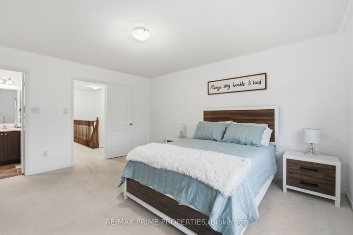 Photo 12 at 157 Meadowhawk Trail, Bradford, Bradford West Gwillimbury