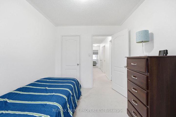 Photo 18 at 157 Meadowhawk Trail, Bradford, Bradford West Gwillimbury