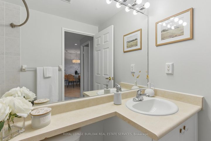 Photo 15 at 312 - 6720 Glen Erin Drive, Meadowvale, Mississauga