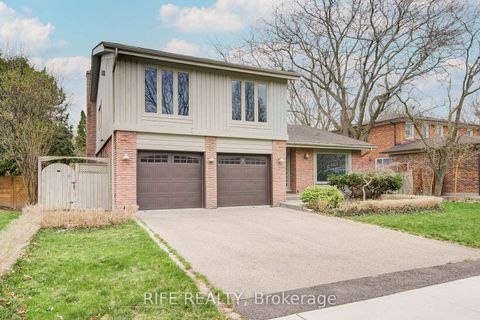Photo 0 at 17 Bramble Drive, Don Mills, Toronto