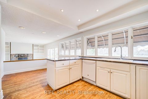 Photo 16 at 17 Bramble Drive, Don Mills, Toronto
