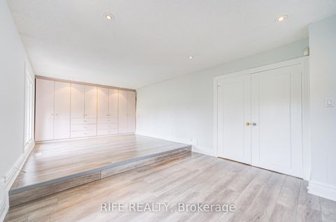 Photo 24 at 17 Bramble Drive, Don Mills, Toronto