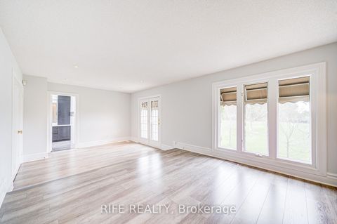 Photo 25 at 17 Bramble Drive, Don Mills, Toronto