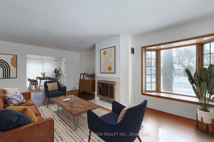 Photo 1 at 22 Marowyne Drive, Don Valley Village, Toronto