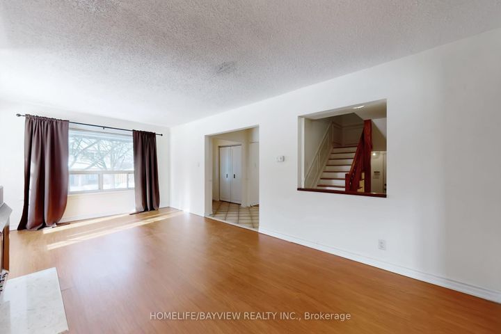 Photo 11 at 22 Marowyne Drive, Don Valley Village, Toronto