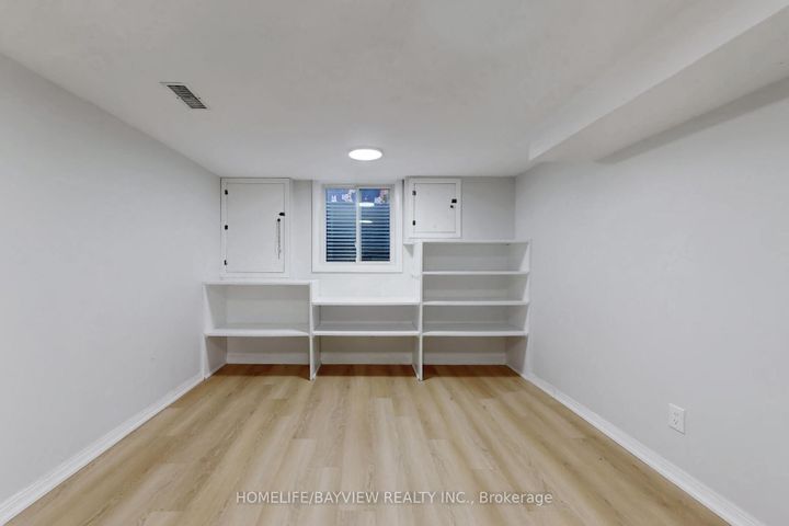 Photo 42 at 22 Marowyne Drive, Don Valley Village, Toronto