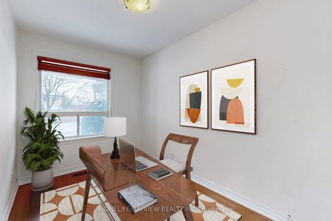 Photo 3 at 22 Marowyne Drive, Don Valley Village, Toronto