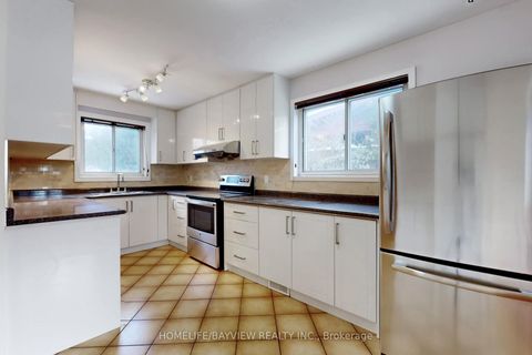 Photo 18 at 22 Marowyne Drive, Don Valley Village, Toronto