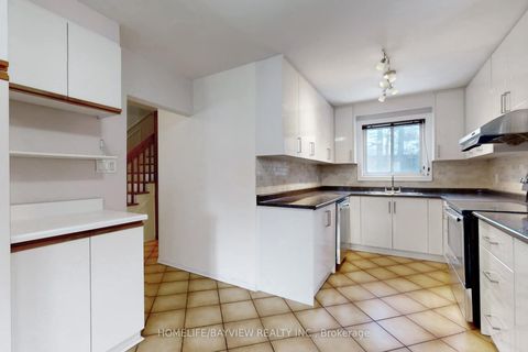 Photo 19 at 22 Marowyne Drive, Don Valley Village, Toronto